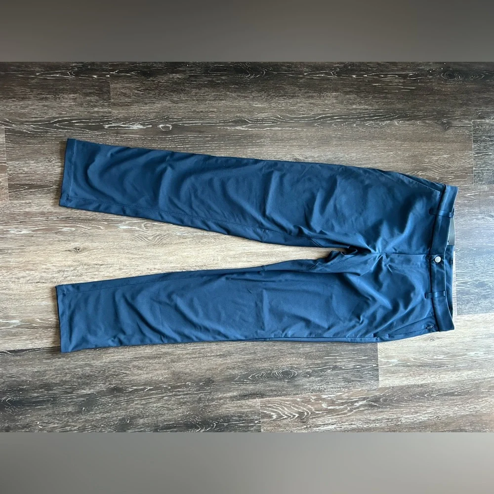 Brand new lulu lemon pants - Picture 2 of 2